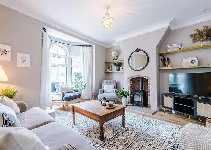 Rufloreo Dale - Homely And Central