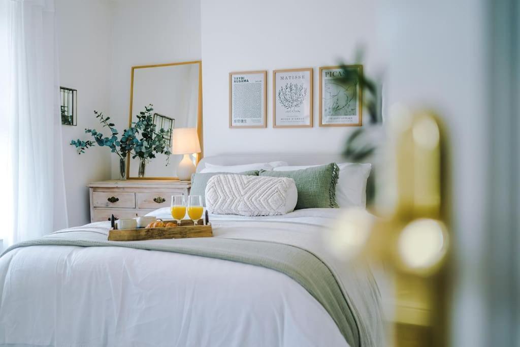 Rufloreo Dale - Homely And