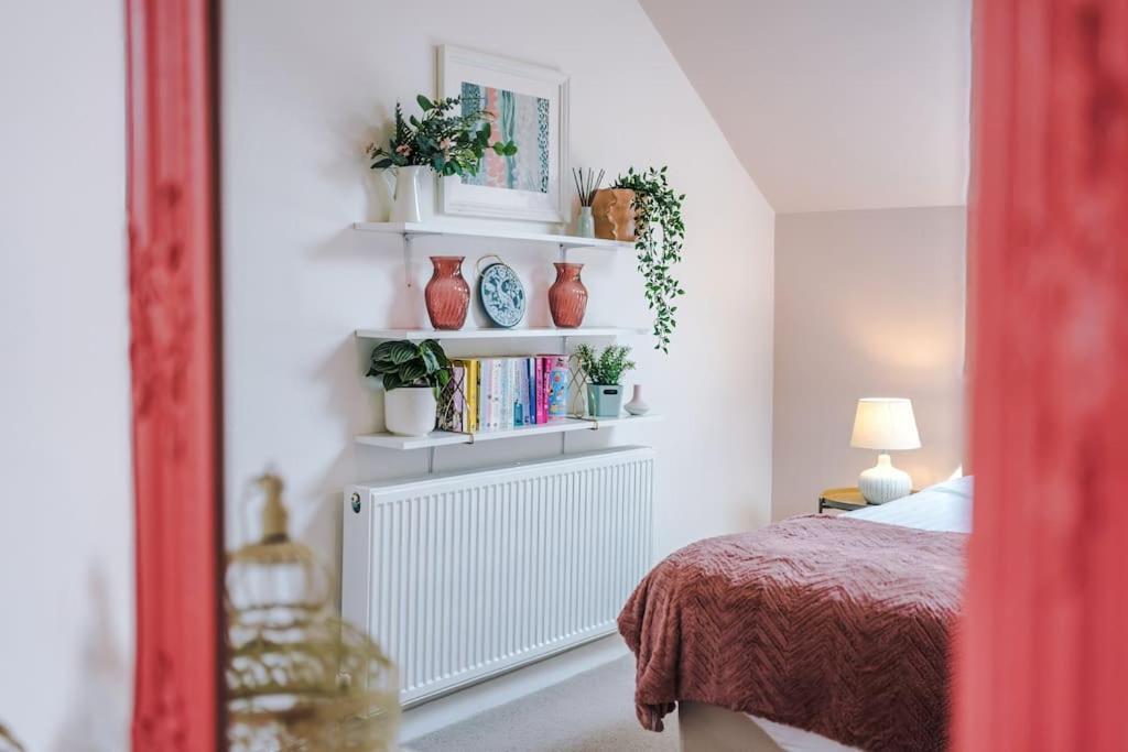 Rufloreo Dale - Homely And *